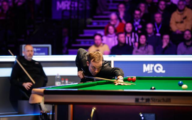 2024 Masters: Ali Carter Edges Mark Williams to Make the Last Eight