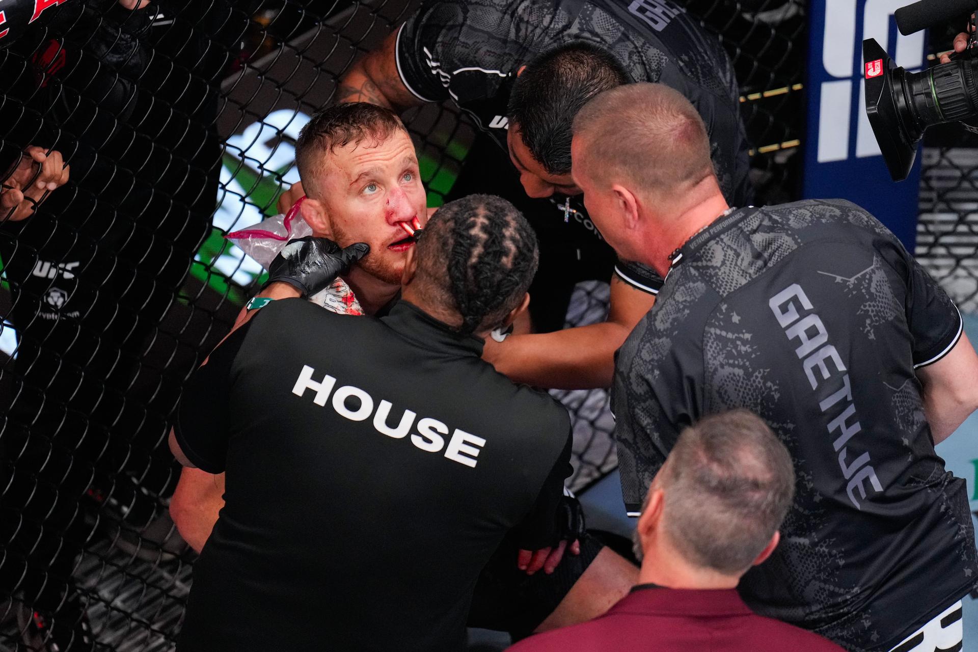 Justin Gaethje rests between rounds in the BMF 