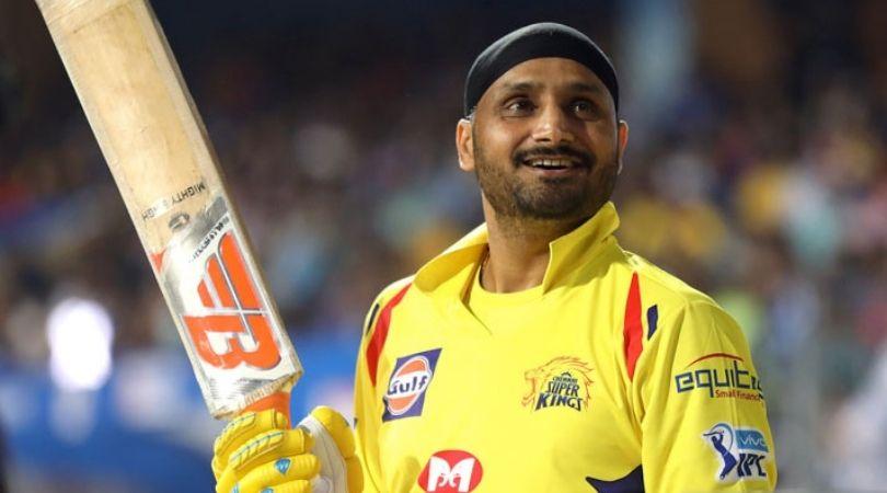 Harbhajan Singh IPL batting.jpg